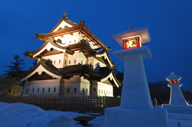 観光情報：弘前城雪燈籠まつり2